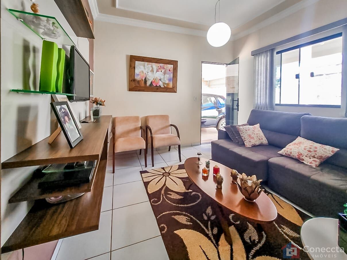 Casa à venda com 3 quartos, 99m² - Foto 4