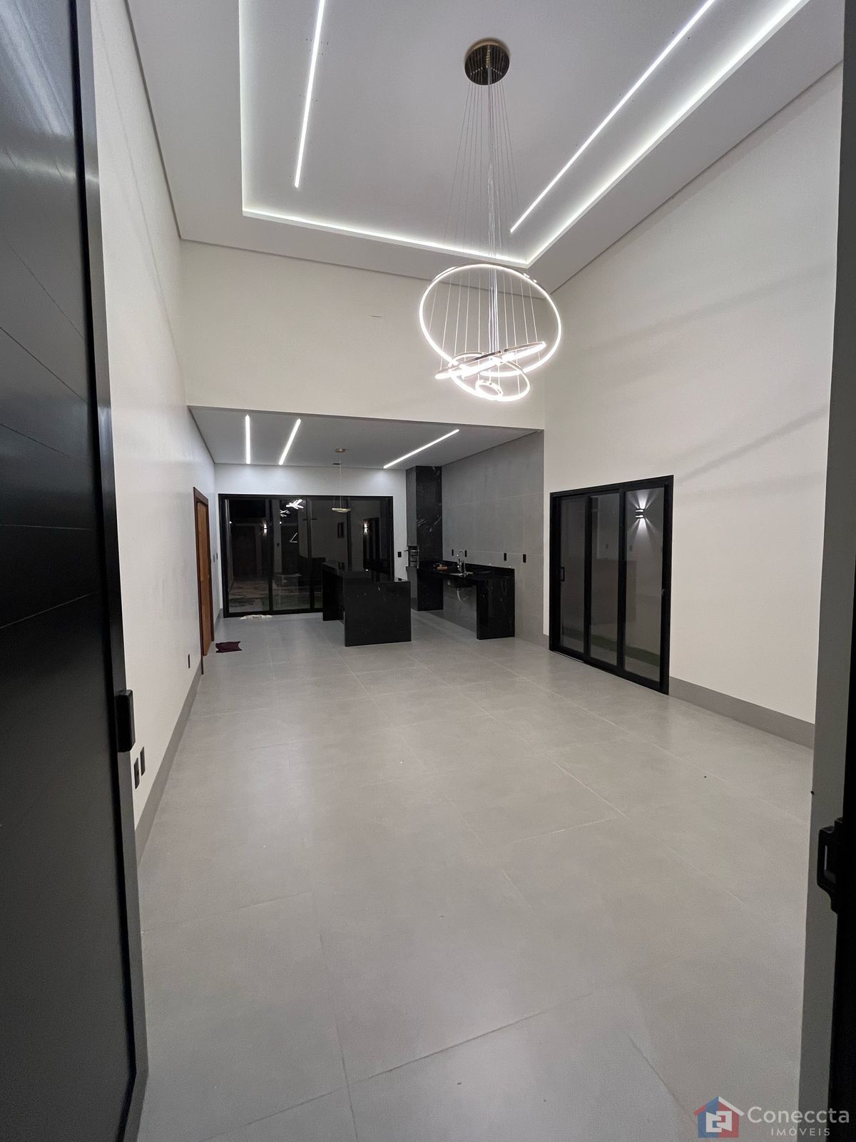 Casa à venda com 3 quartos, 155m² - Foto 2