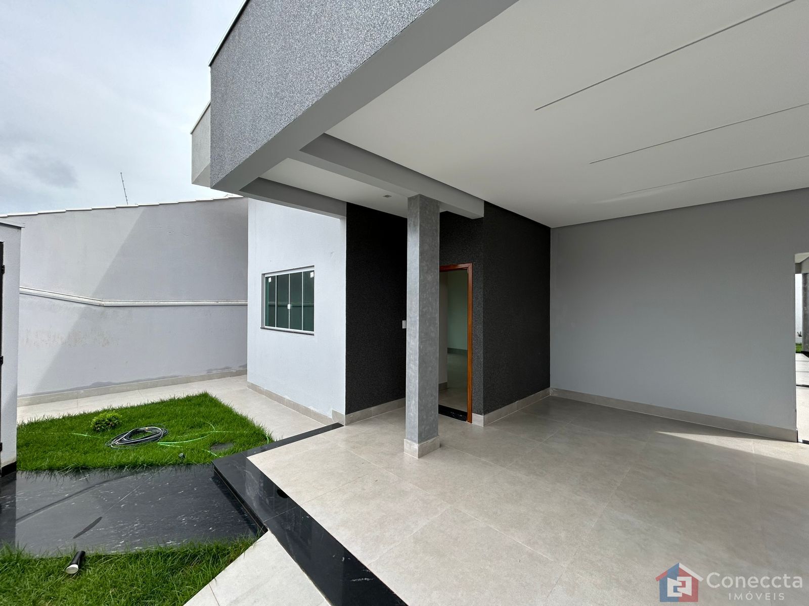 Casa à venda com 3 quartos, 161m² - Foto 2