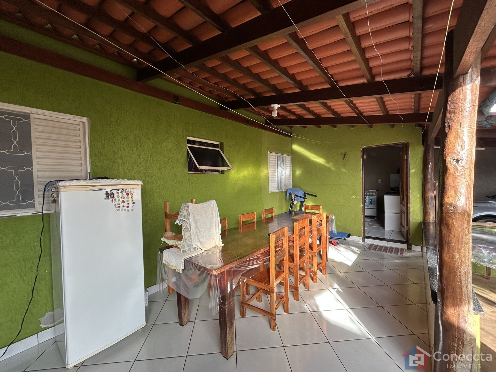 Casa à venda com 2 quartos, 50m² - Foto 1