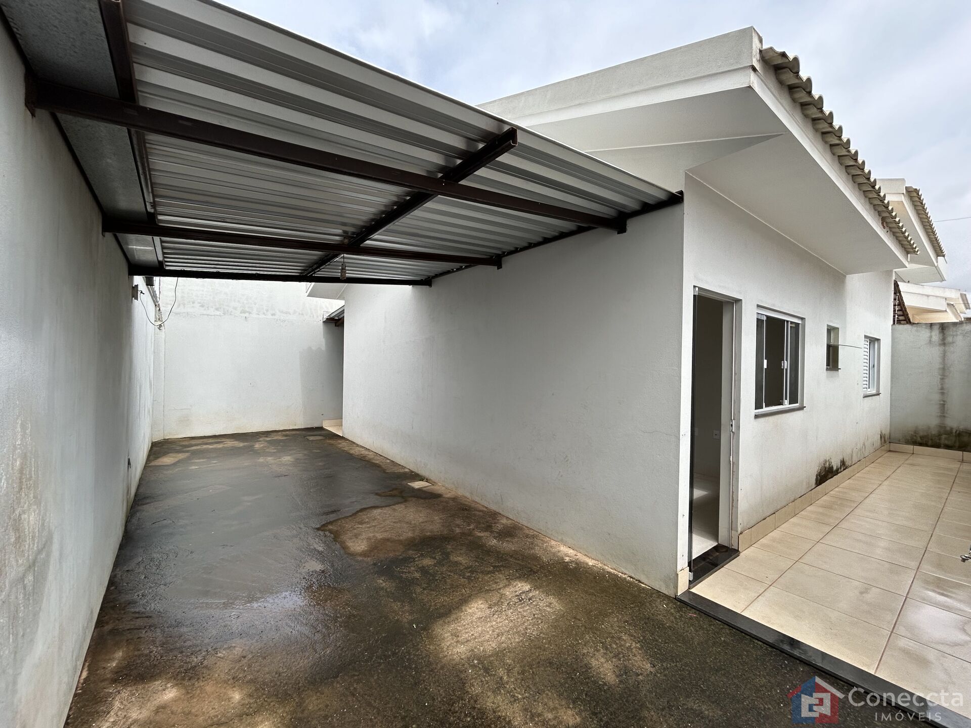 Casa à venda com 3 quartos, 65m² - Foto 2