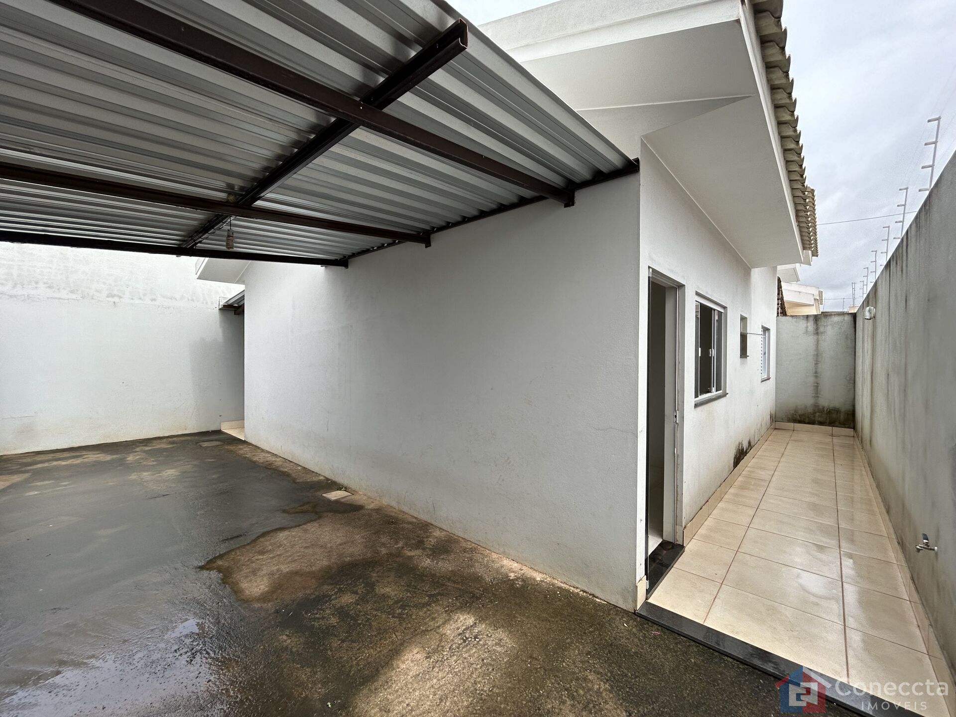 Casa à venda com 3 quartos, 65m² - Foto 1