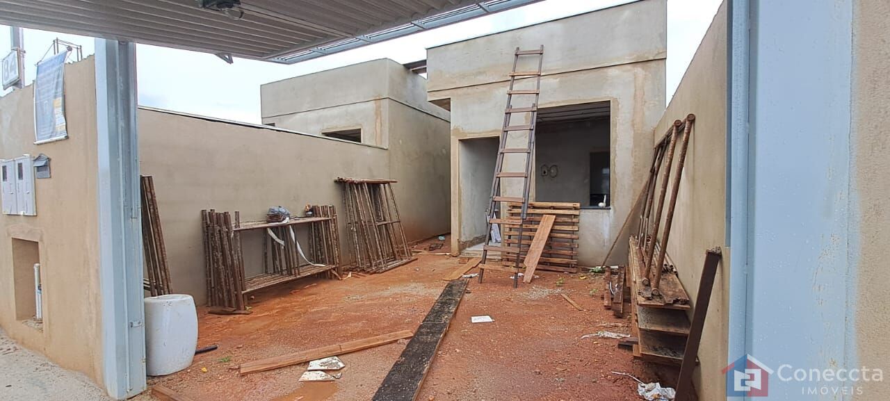 Casa com 2 Vagas de Garagem em Rua Tranquila no Bairro Sorriso – Patos de Minas