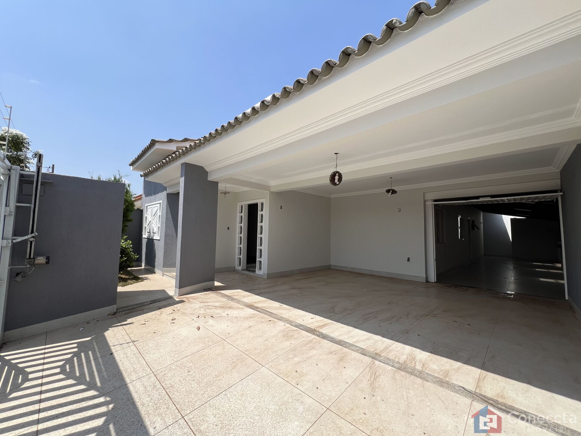 Casa, 4 quartos, 229 m² - Foto 1