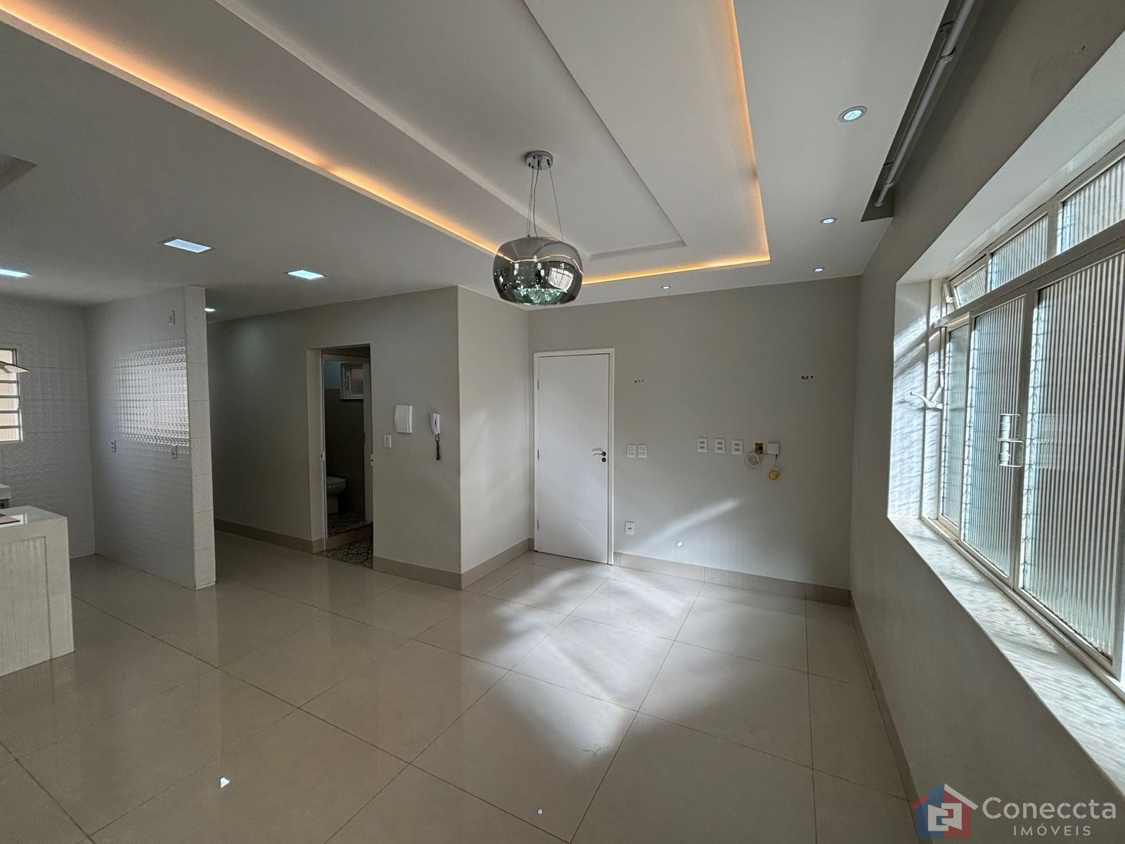 Apartamento para alugar com 3 quartos, 85m² - Foto 2