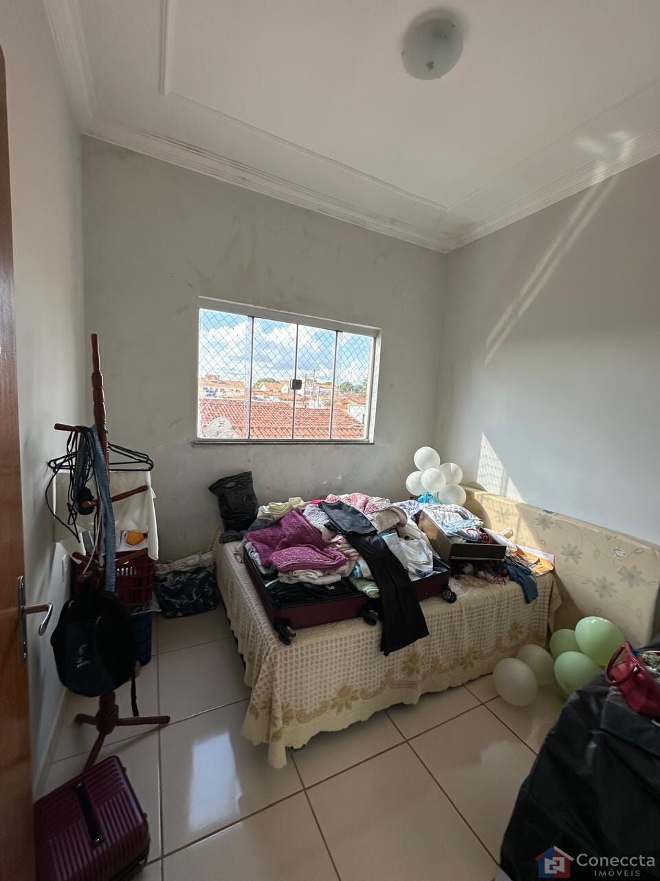 Apartamento à venda com 3 quartos, 65m² - Foto 2