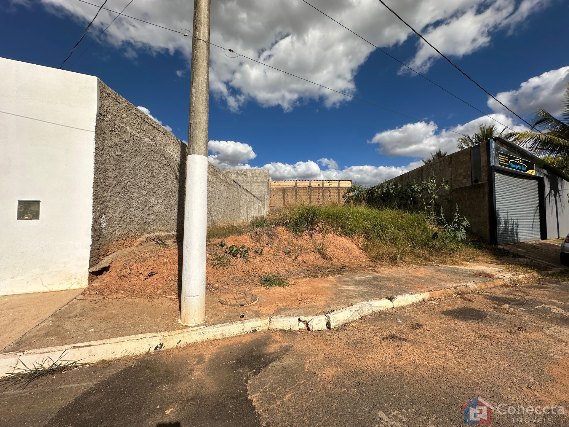 Terreno à venda, 303m² - Foto 2