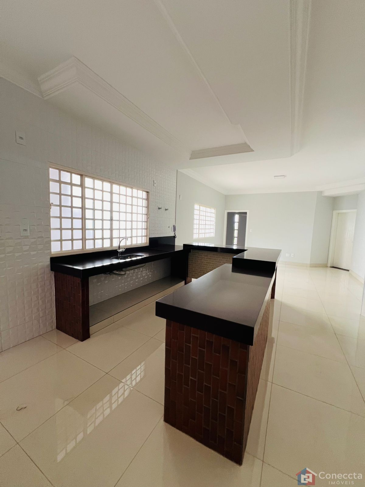 Casa à venda com 4 quartos, 298m² - Foto 25