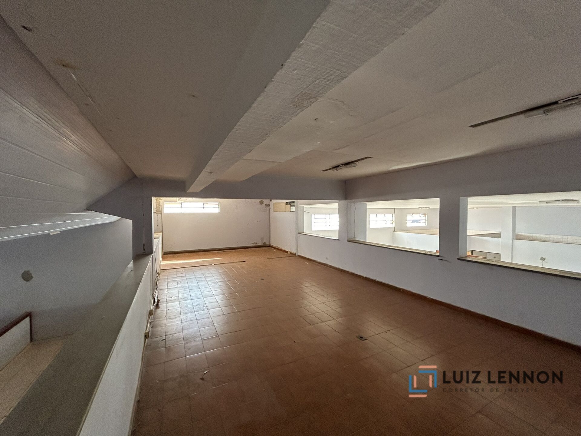 Casa à venda com 5 quartos, 1238m² - Foto 8