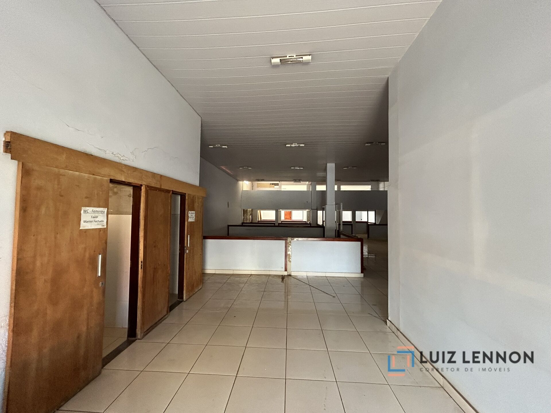 Casa à venda com 5 quartos, 1238m² - Foto 14