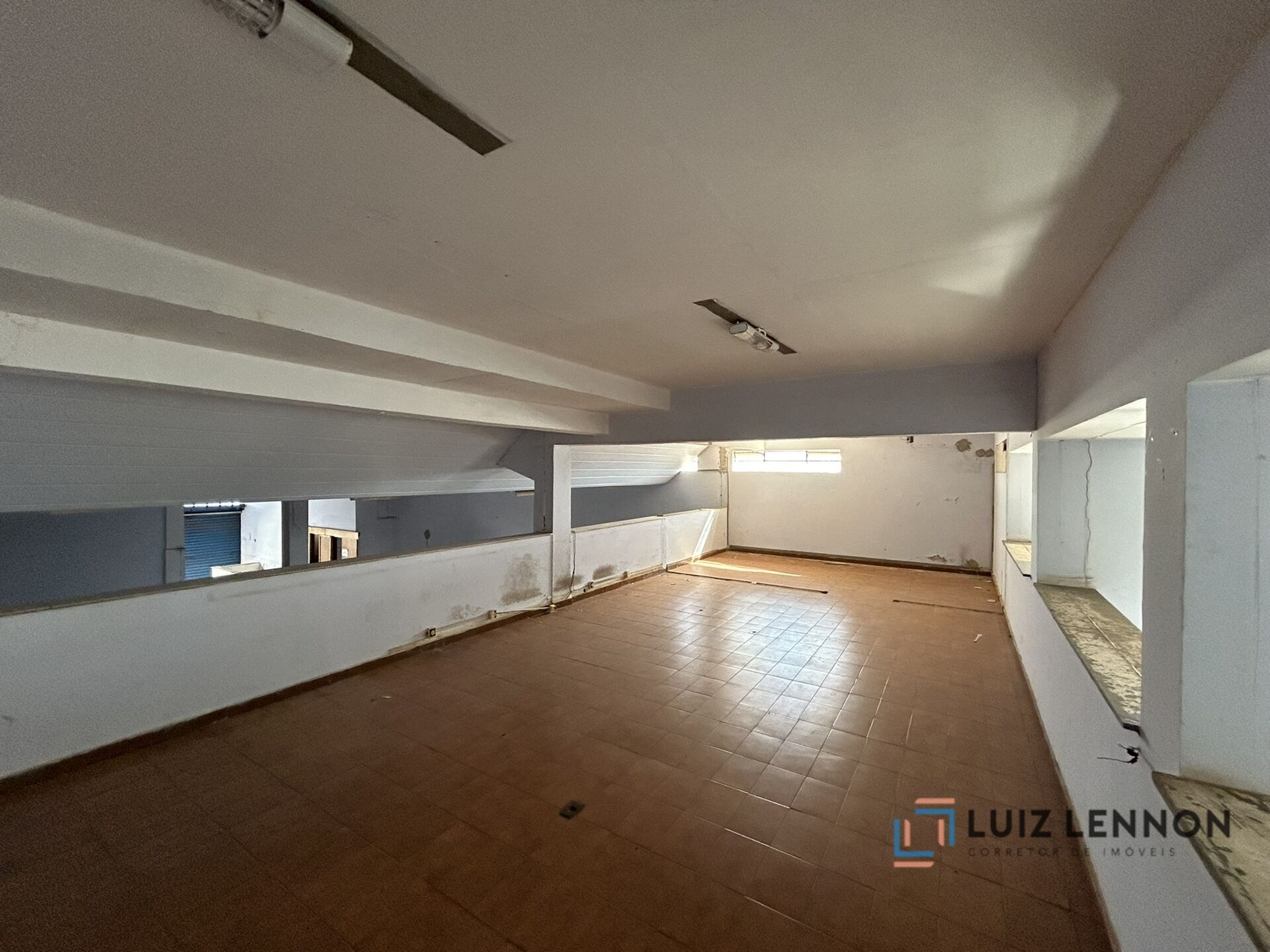 Casa à venda com 5 quartos, 1238m² - Foto 9