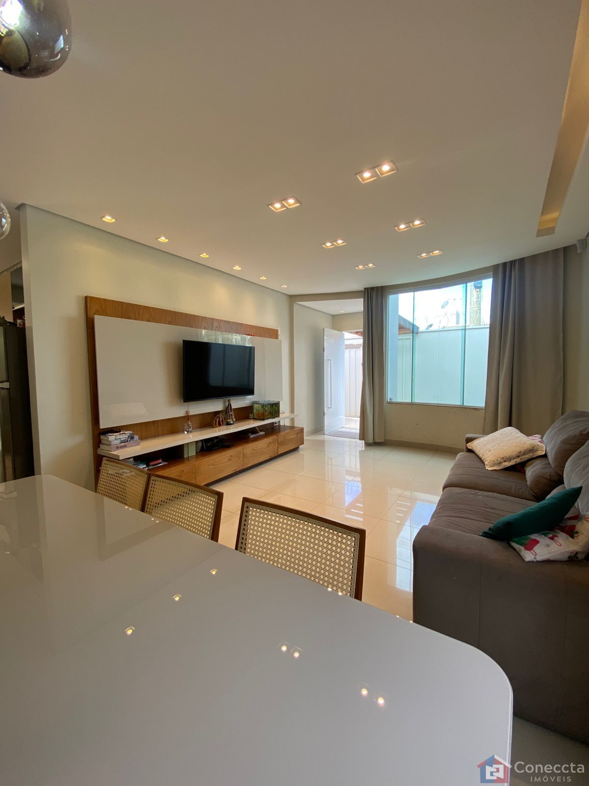 Casa à venda com 3 quartos, 222m² - Foto 5