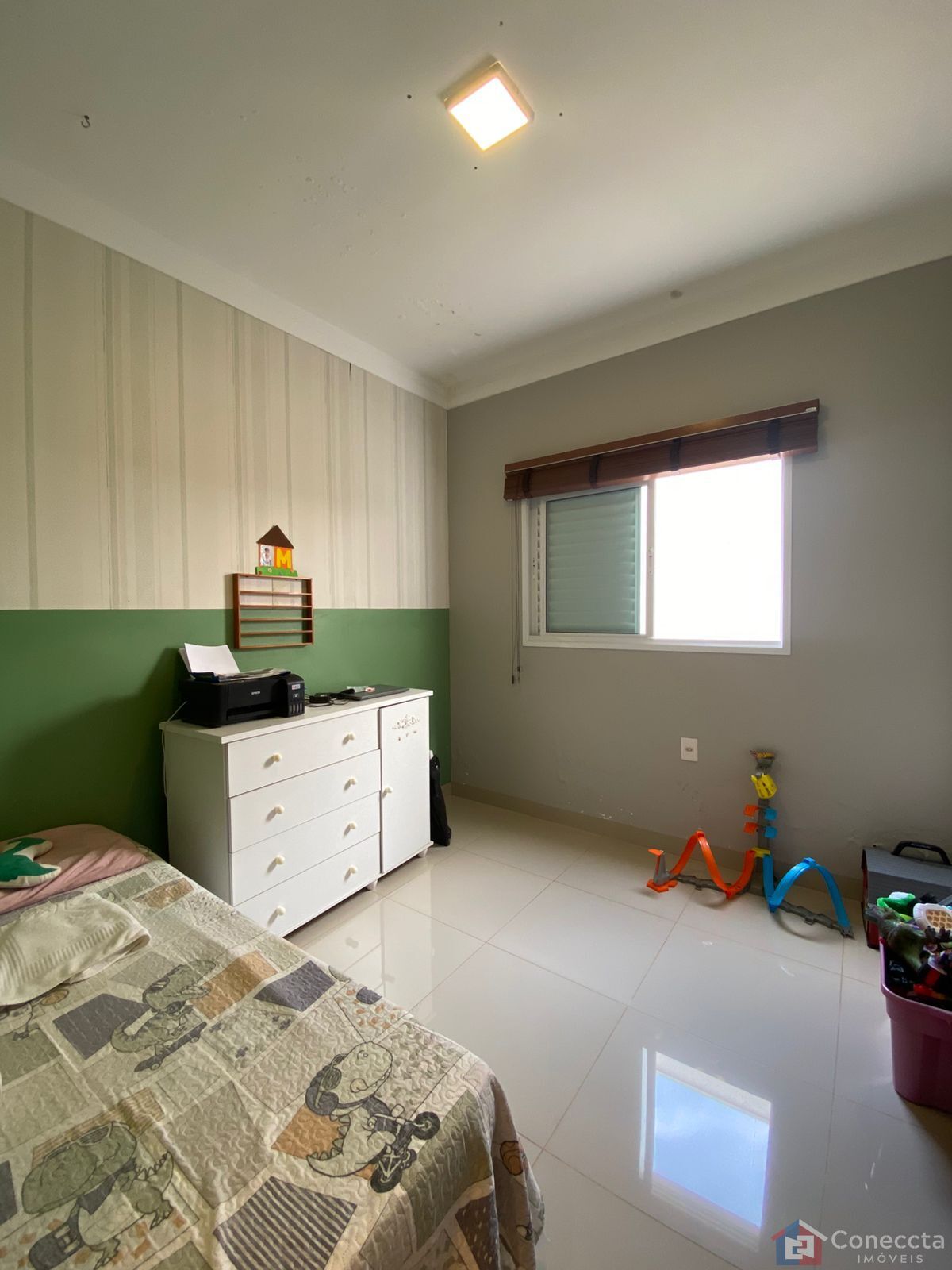 Casa à venda com 3 quartos, 222m² - Foto 11