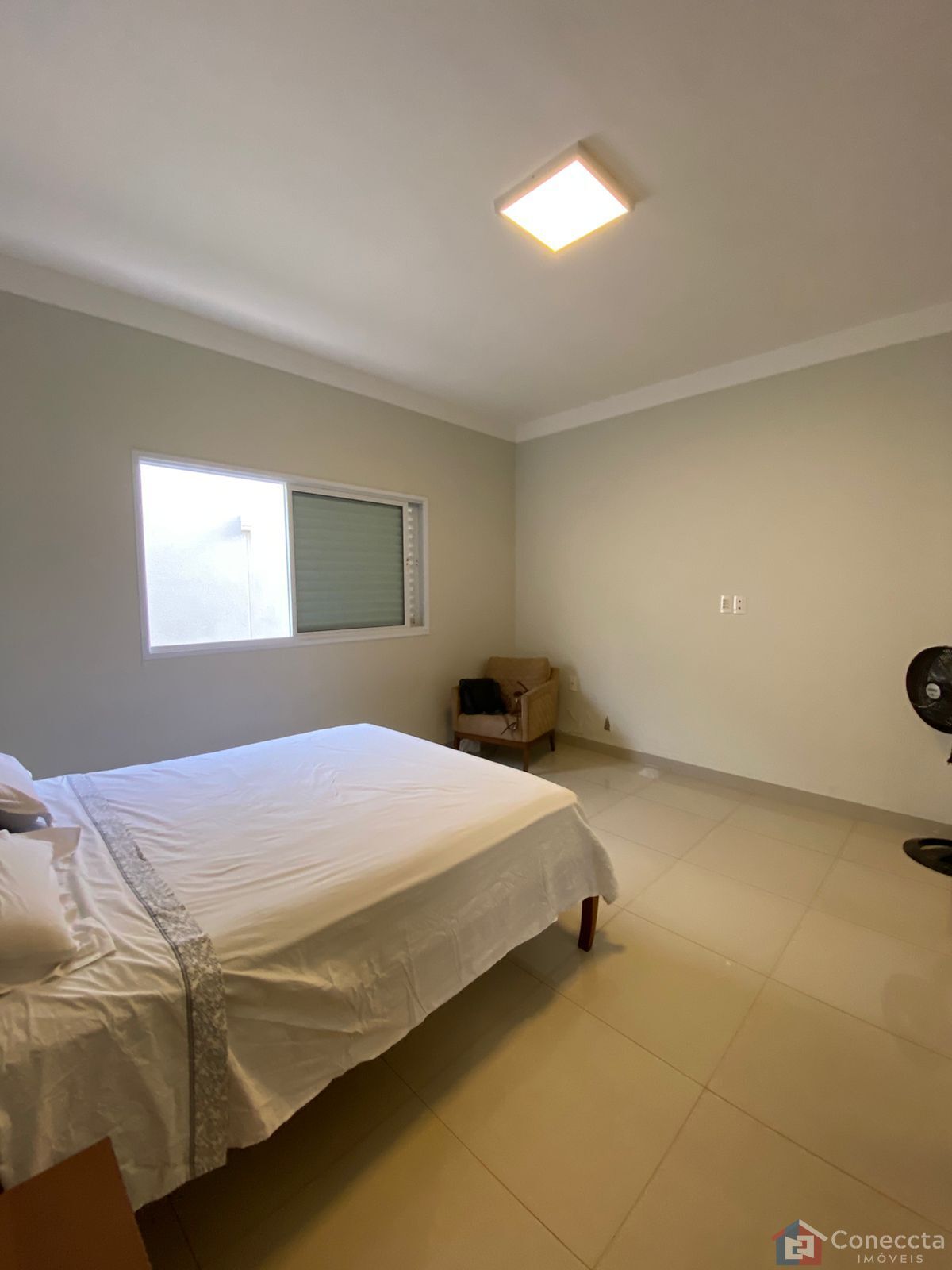 Casa à venda com 3 quartos, 222m² - Foto 9
