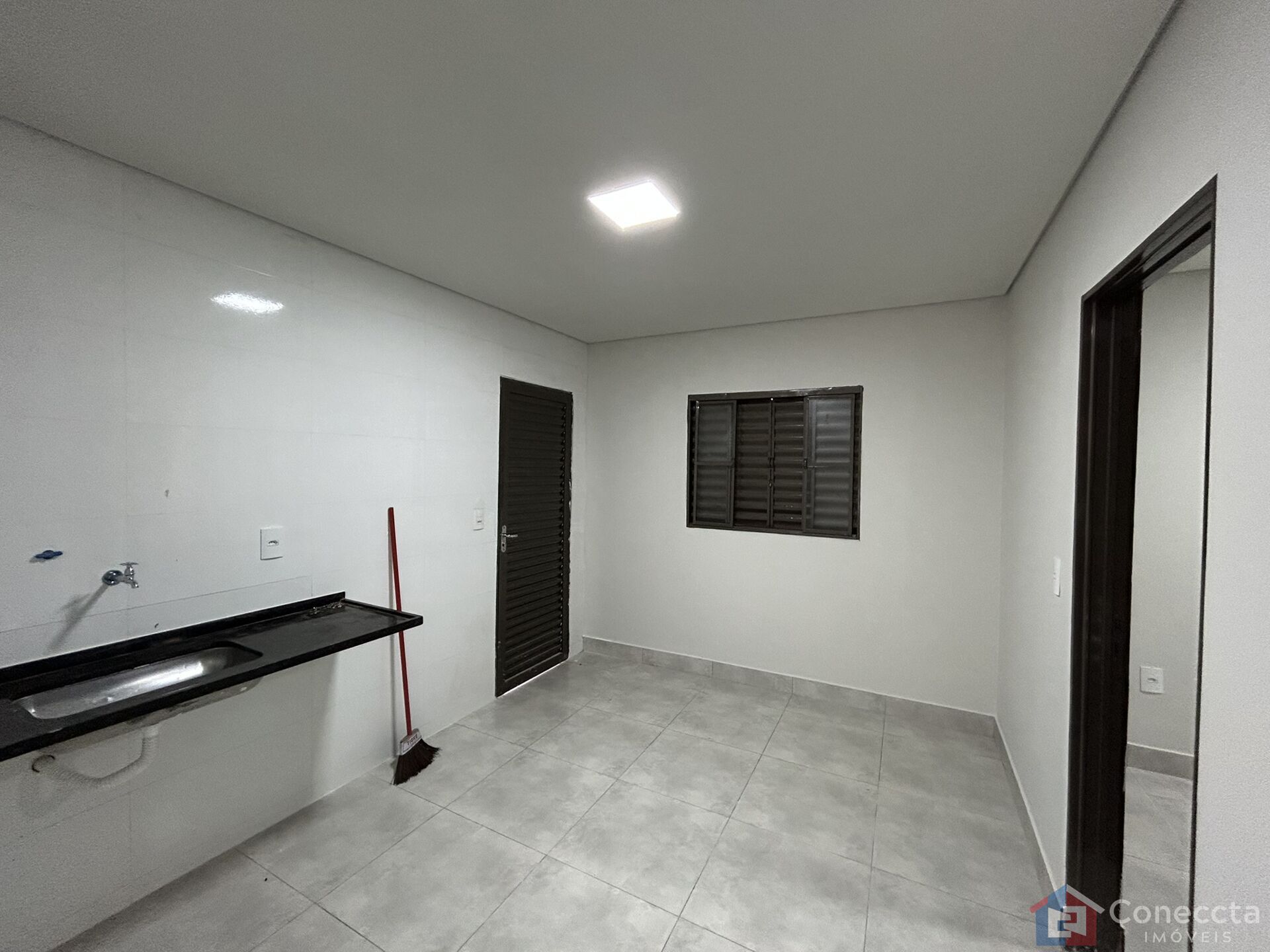 Casa à venda com 3 quartos, 72m² - Foto 11