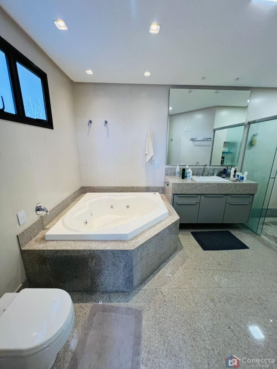 Apartamento à venda com 3 quartos, 177m² - Foto 6