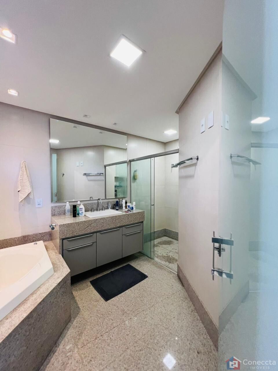 Apartamento à venda com 3 quartos, 177m² - Foto 10