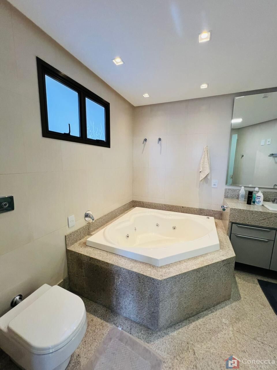 Apartamento à venda com 3 quartos, 177m² - Foto 7