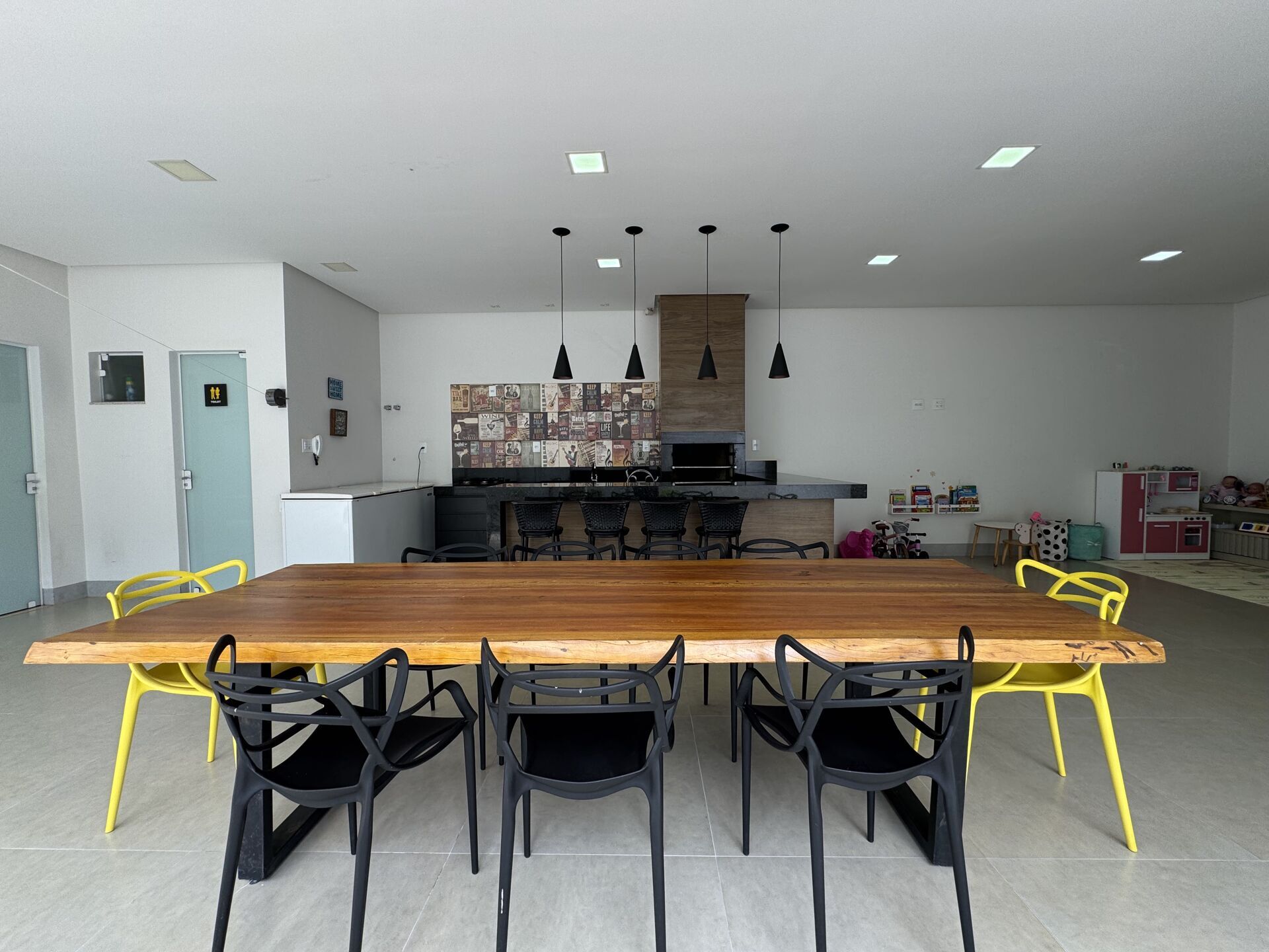 Casa, 3 quartos, 243 m² - Foto 15