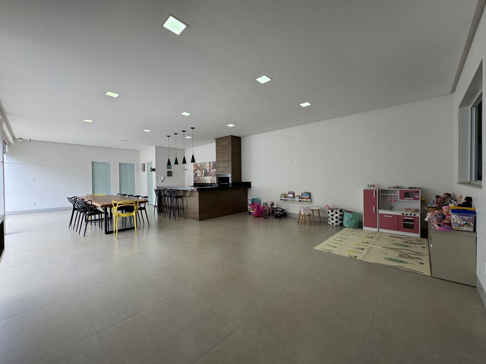 Casa, 3 quartos, 243 m² - Foto 14