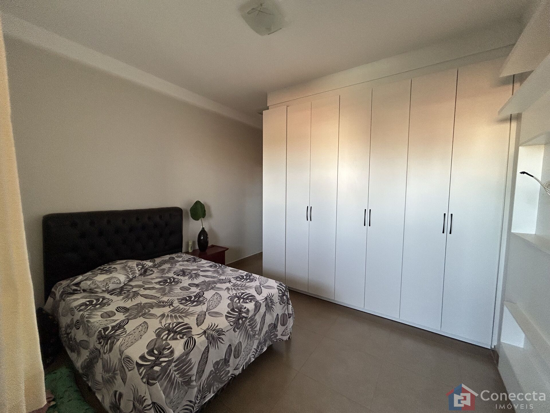 Casa à venda com 3 quartos, 222m² - Foto 11