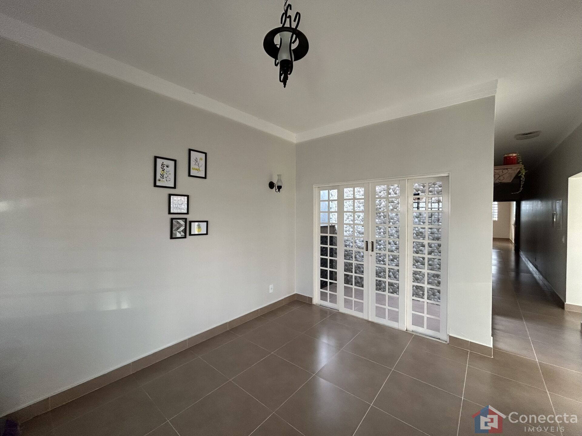 Casa à venda com 3 quartos, 222m² - Foto 4