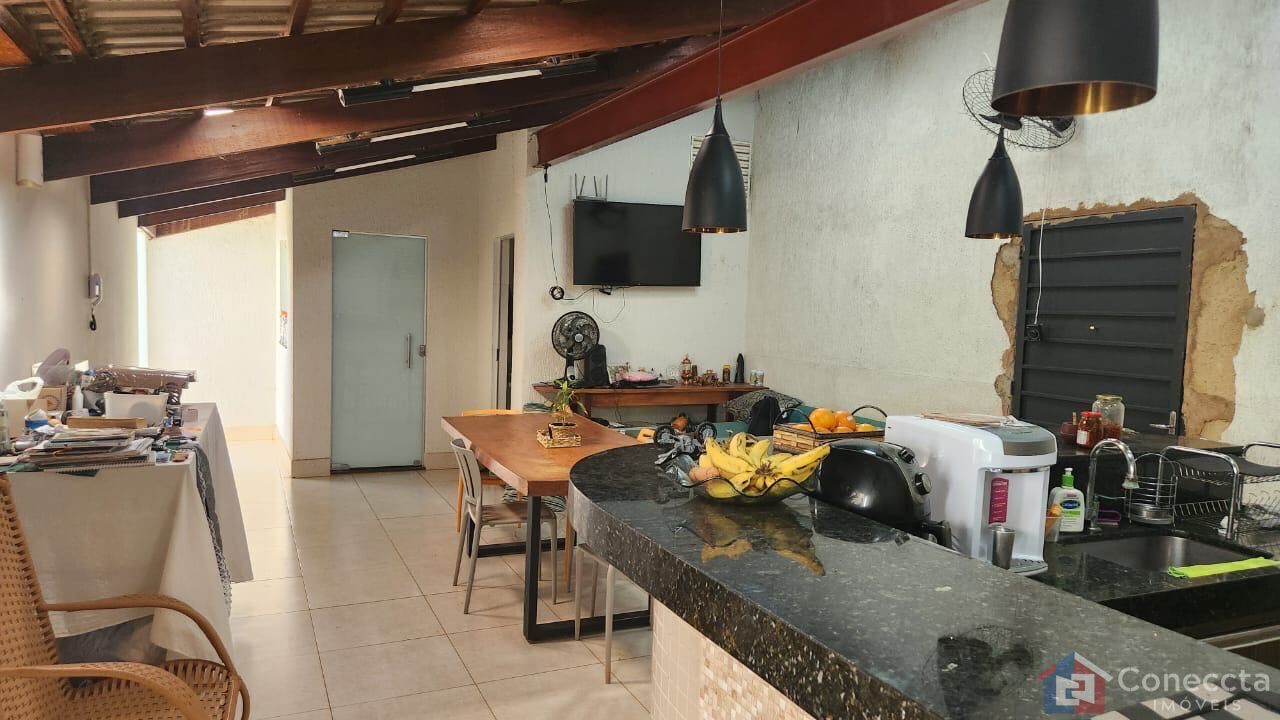 Casa à venda com 3 quartos, 172m² - Foto 3