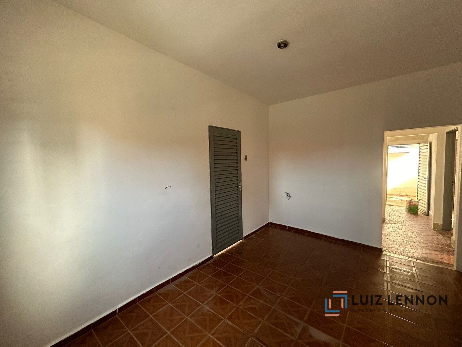 Casa à venda com 6 quartos, 245m² - Foto 23