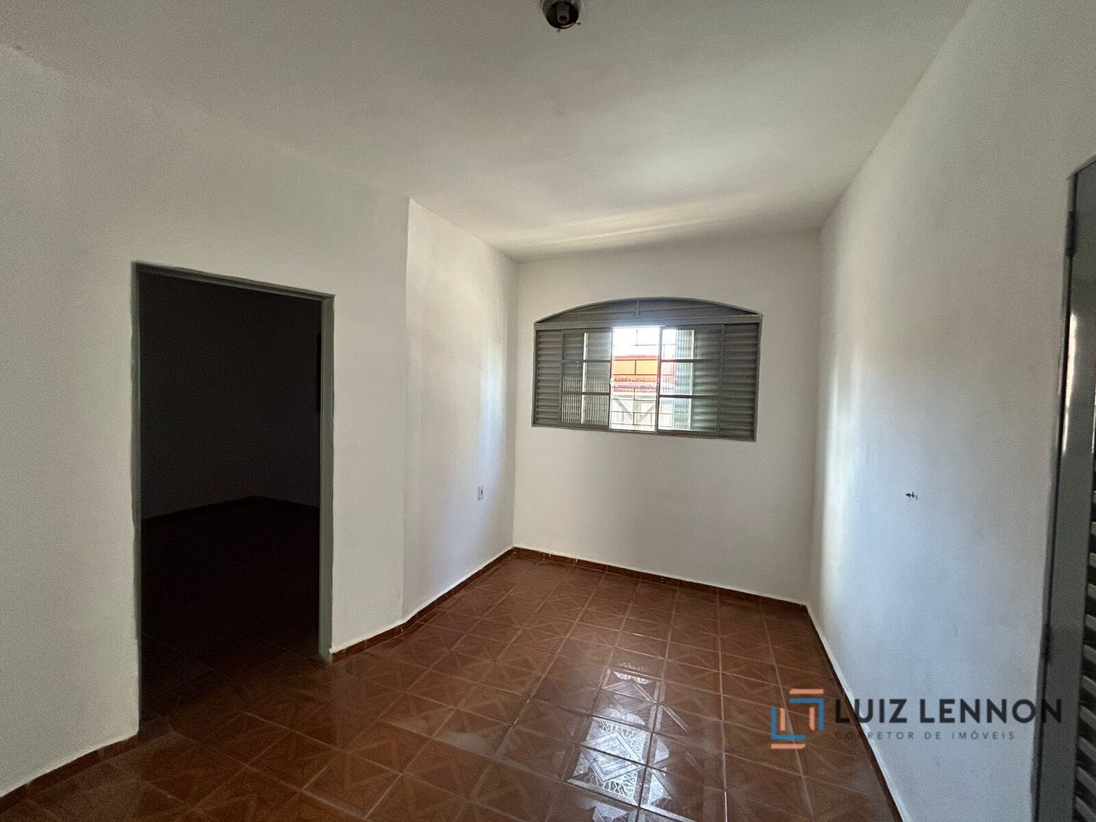 Casa à venda com 6 quartos, 245m² - Foto 24