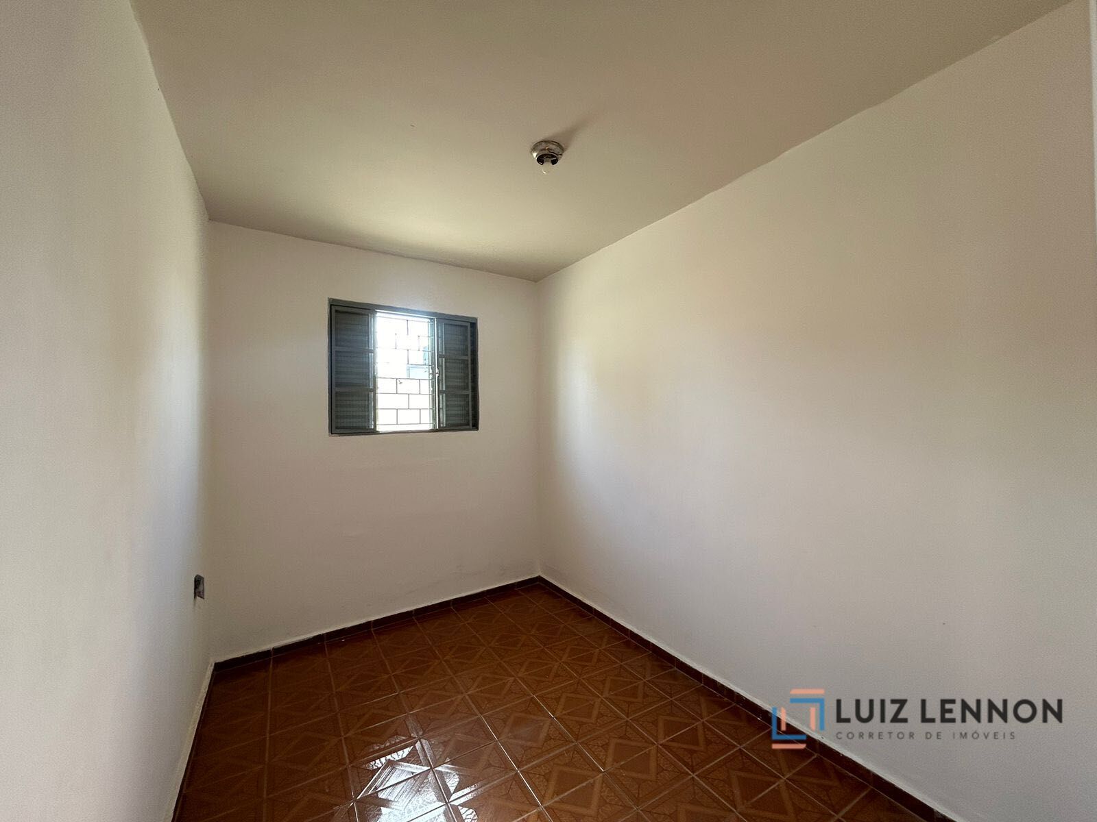 Casa à venda com 6 quartos, 245m² - Foto 26