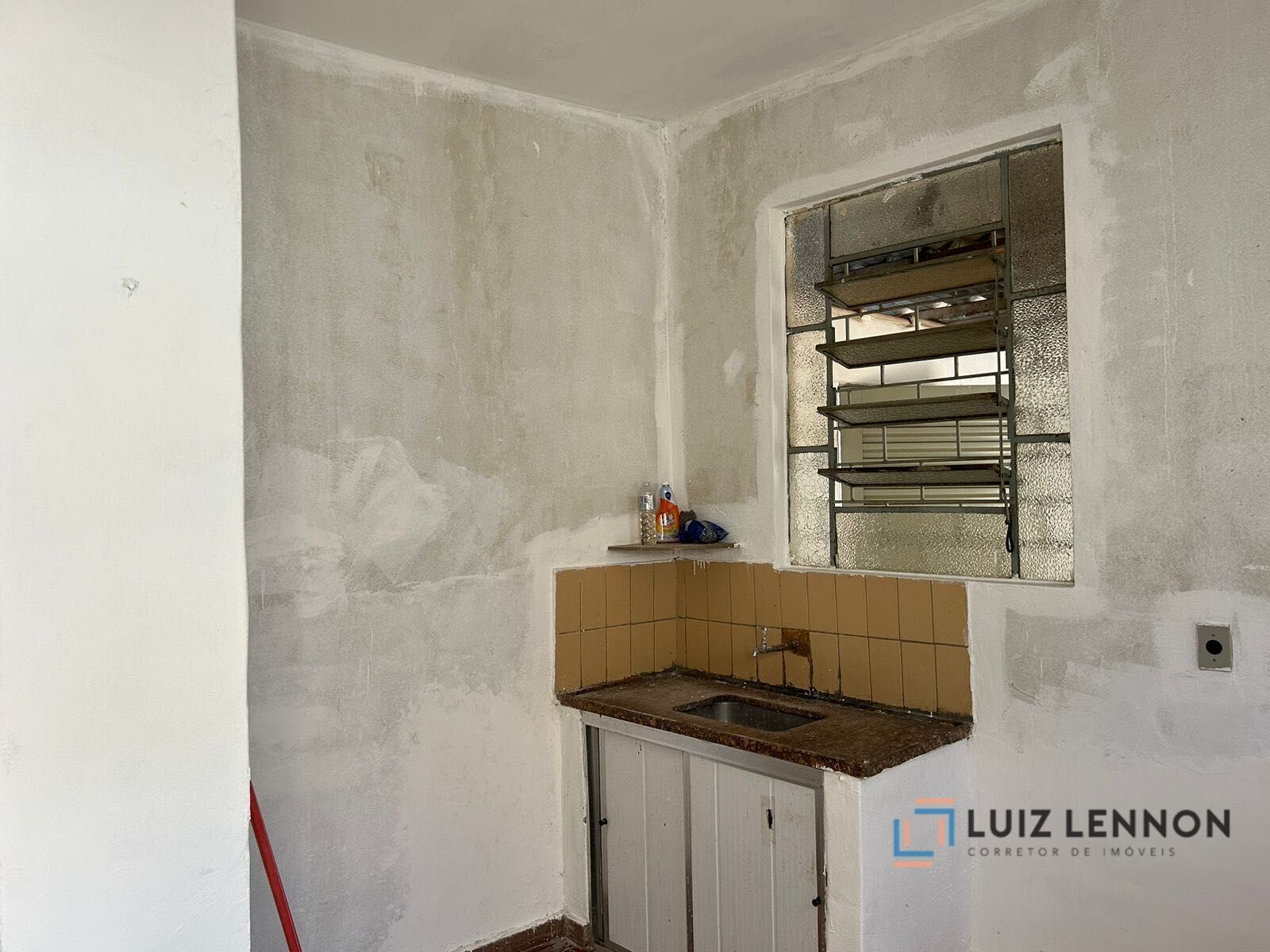 Casa à venda com 6 quartos, 245m² - Foto 20