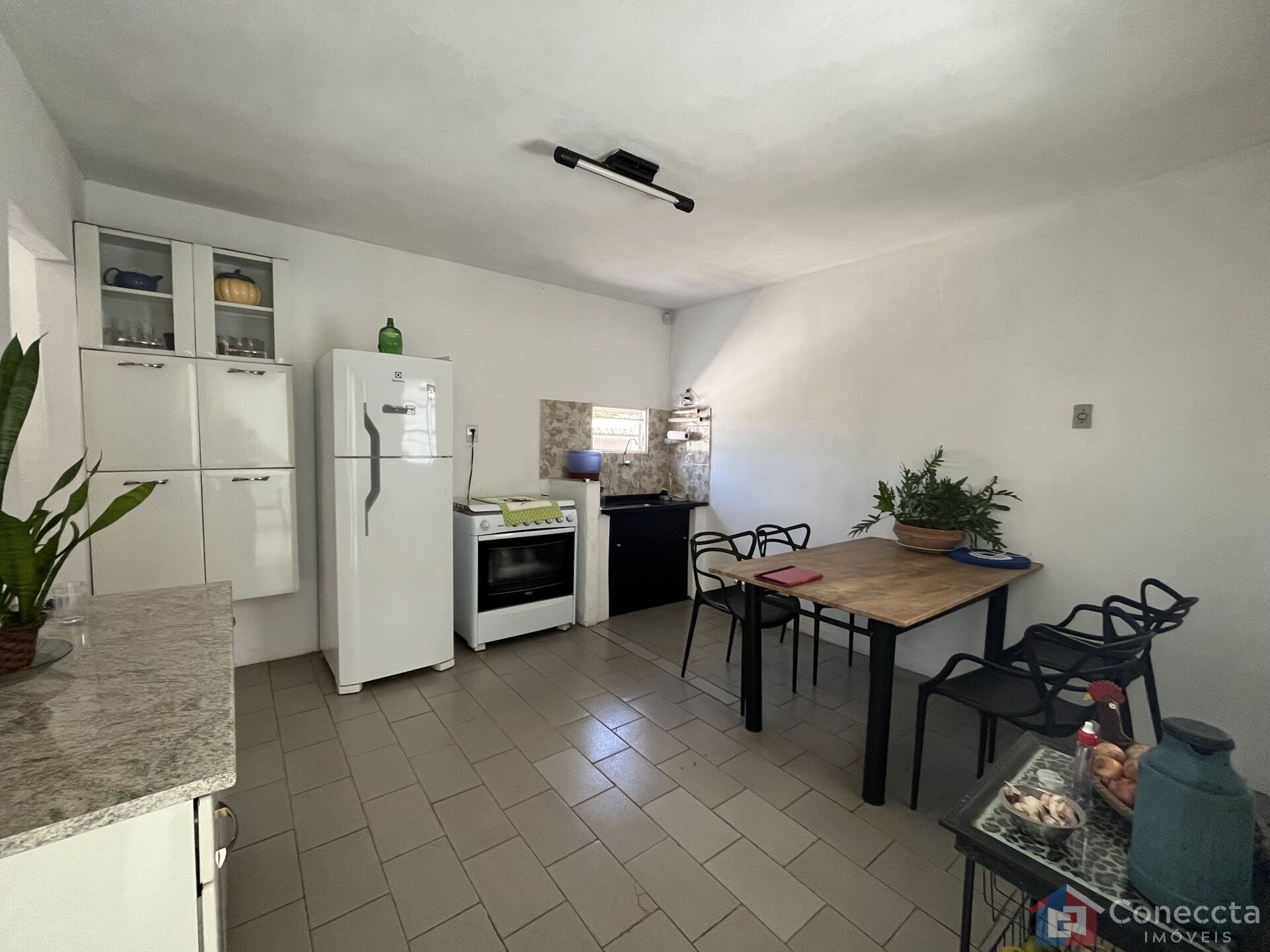 Casa à venda com 2 quartos, 167m² - Foto 7
