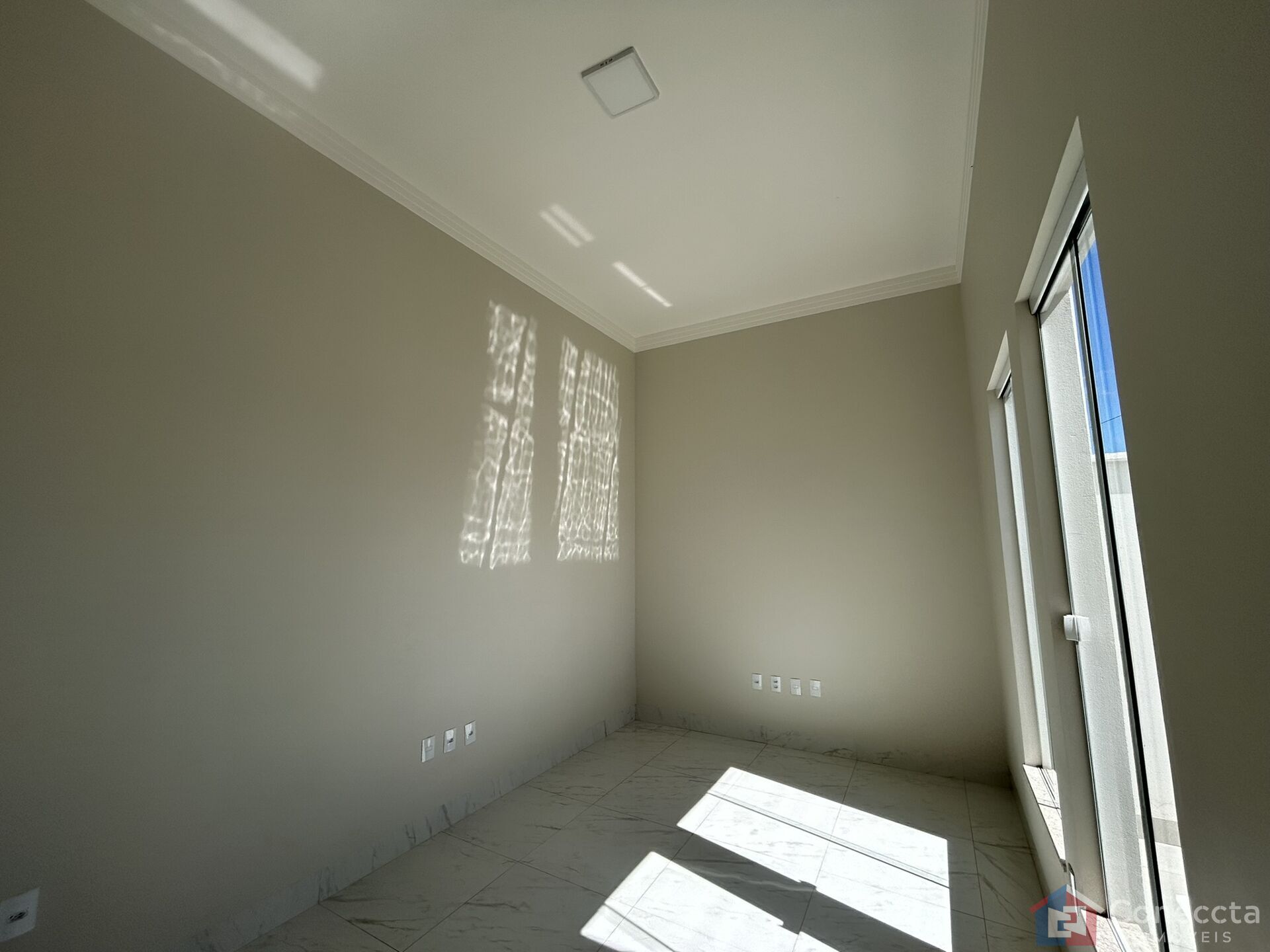 Casa à venda com 3 quartos, 126m² - Foto 3