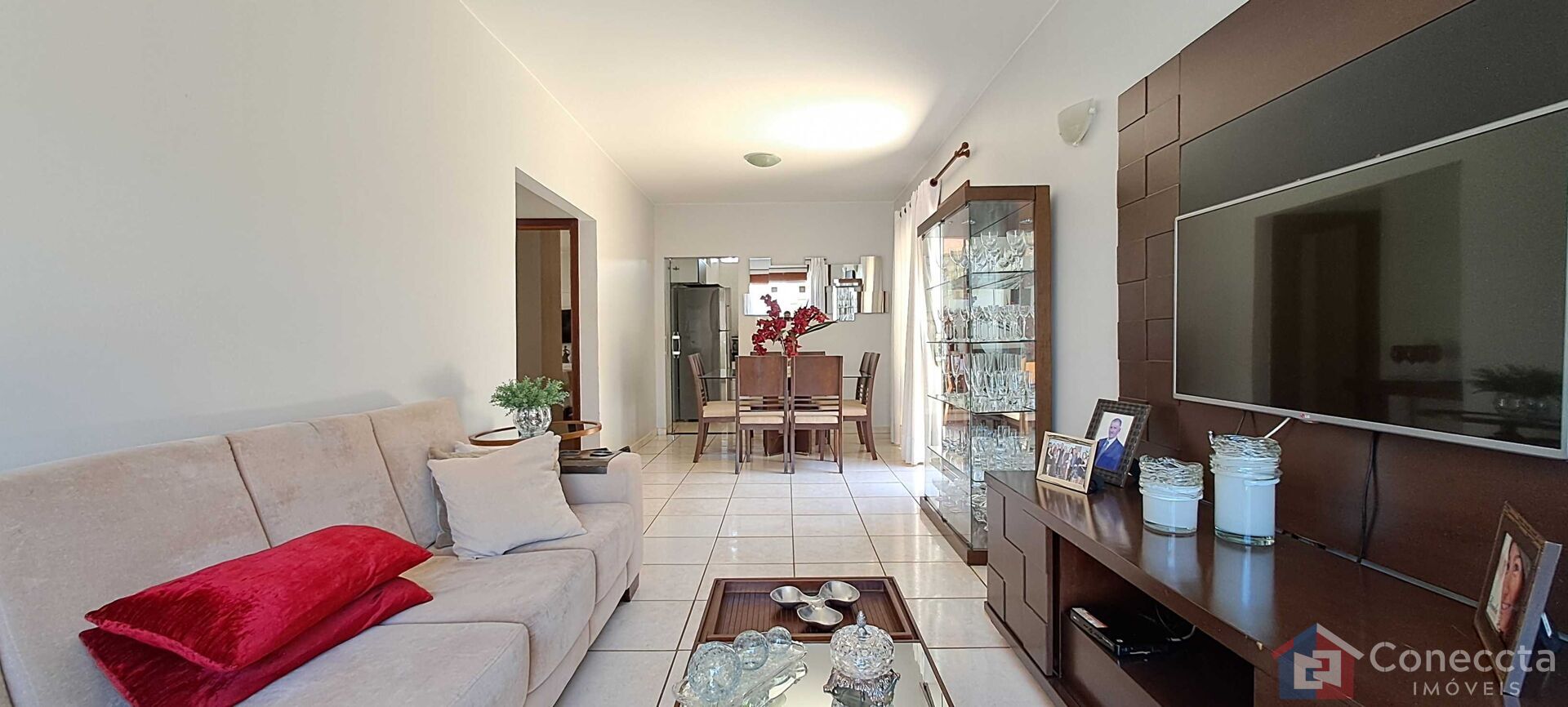 Casa, 3 quartos, 236 m² - Foto 2