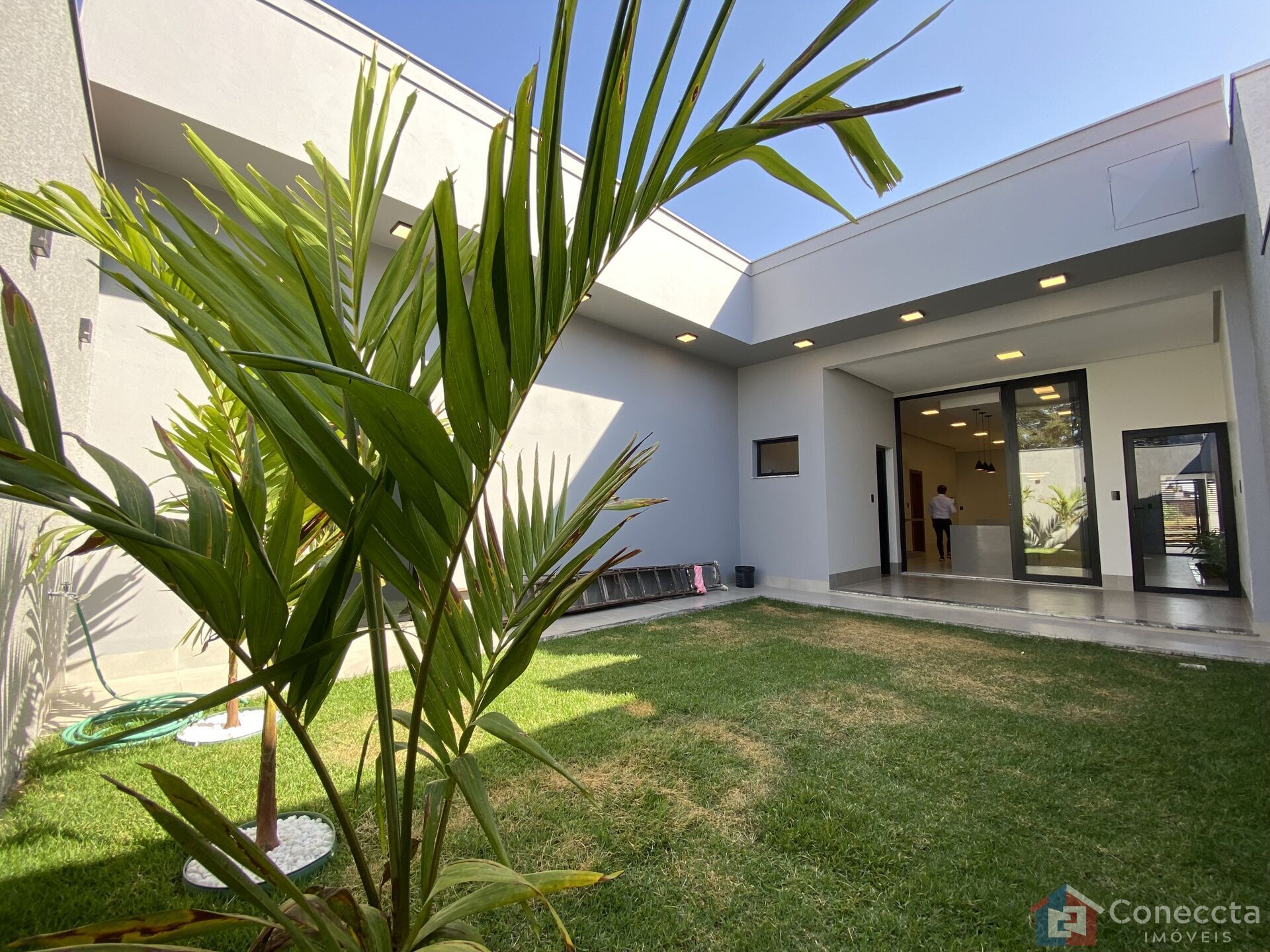 Casa, 3 quartos, 212 m² - Foto 1