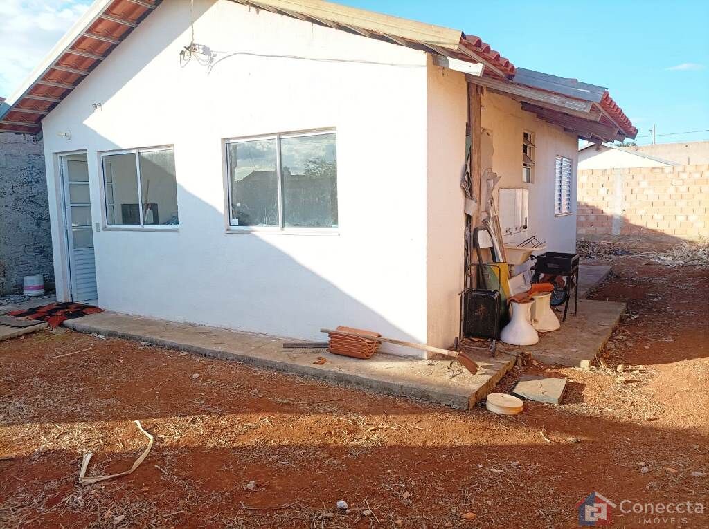 Casa à venda com 2 quartos, 55m² - Foto 2