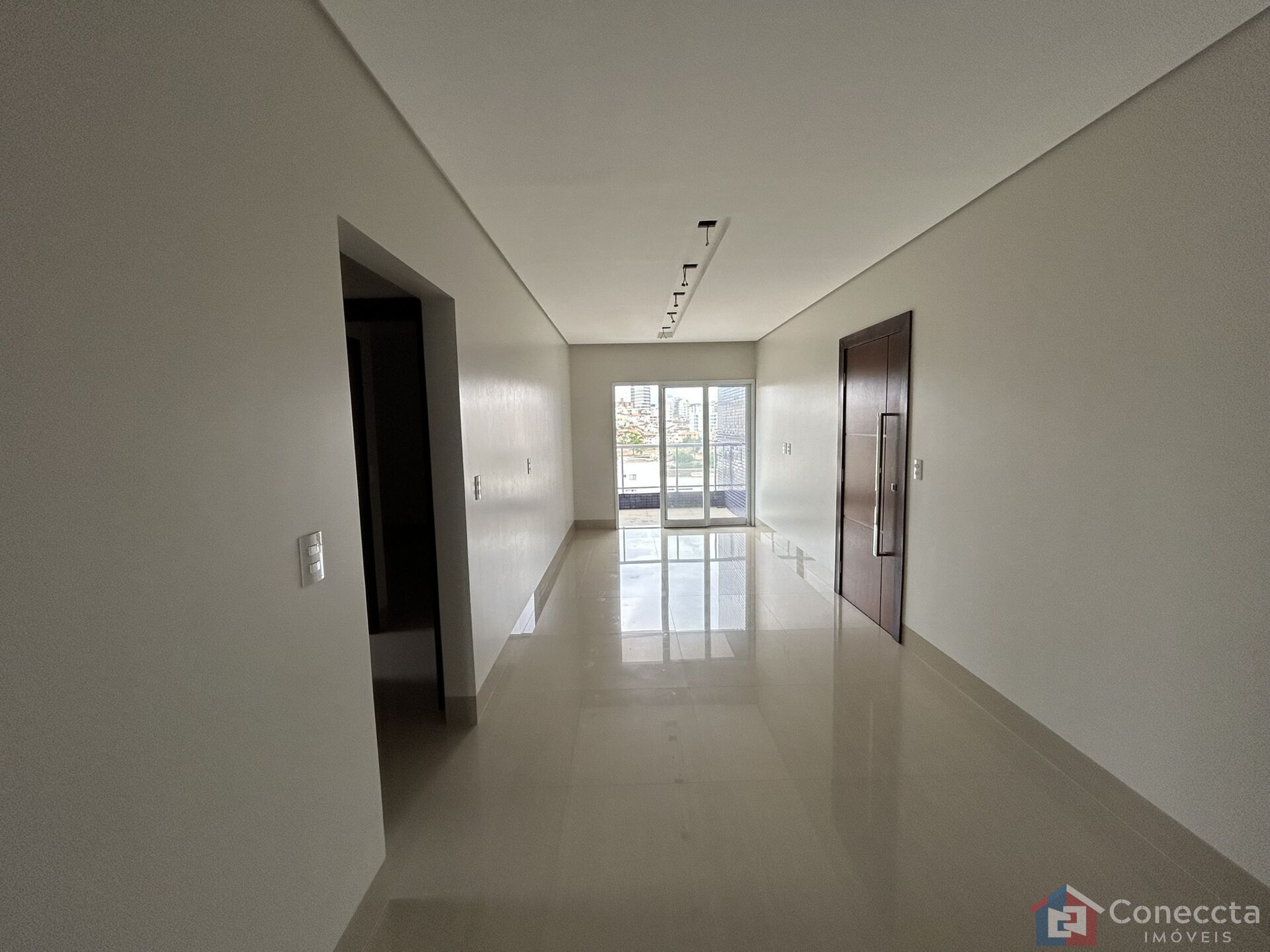 Apartamento à venda com 3 quartos, 100m² - Foto 1