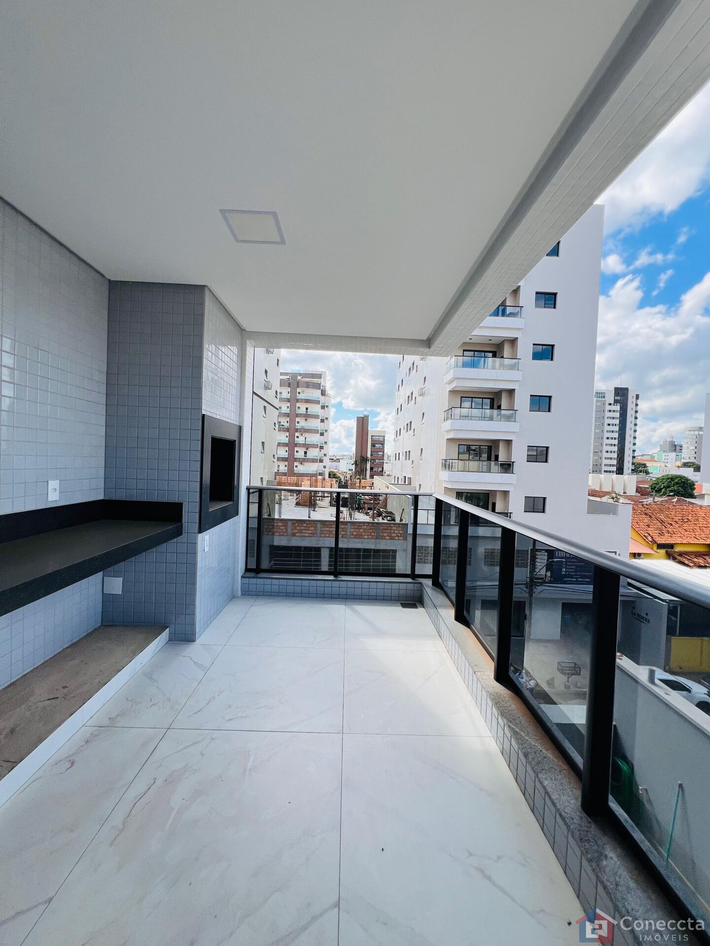 Apartamento à venda com 3 quartos, 127m² - Foto 1