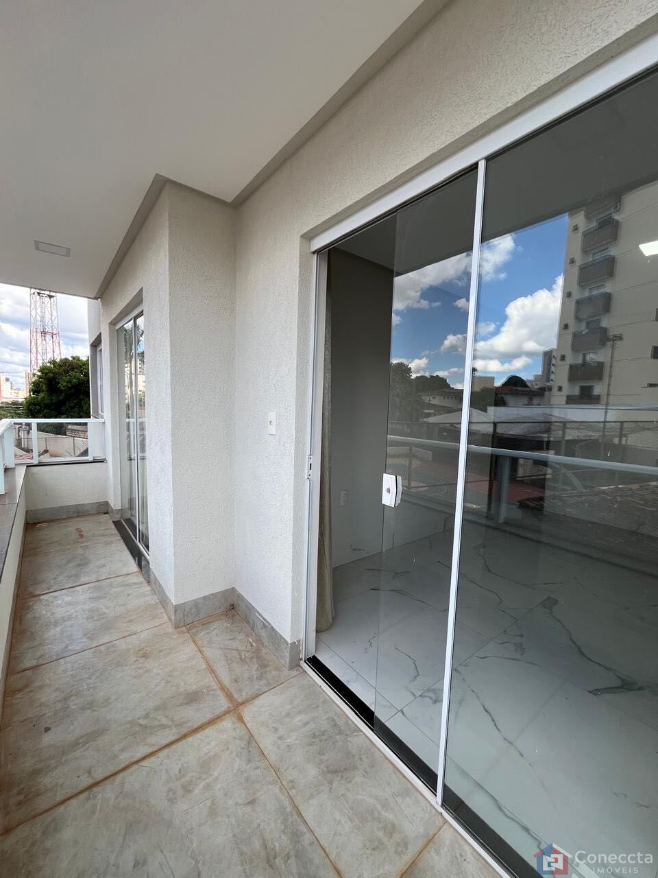 Apartamento à venda com 3 quartos, 94m² - Foto 3