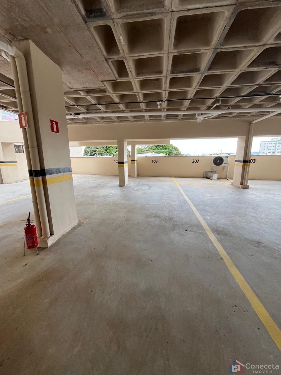 Apartamento à venda com 3 quartos, 94m² - Foto 11