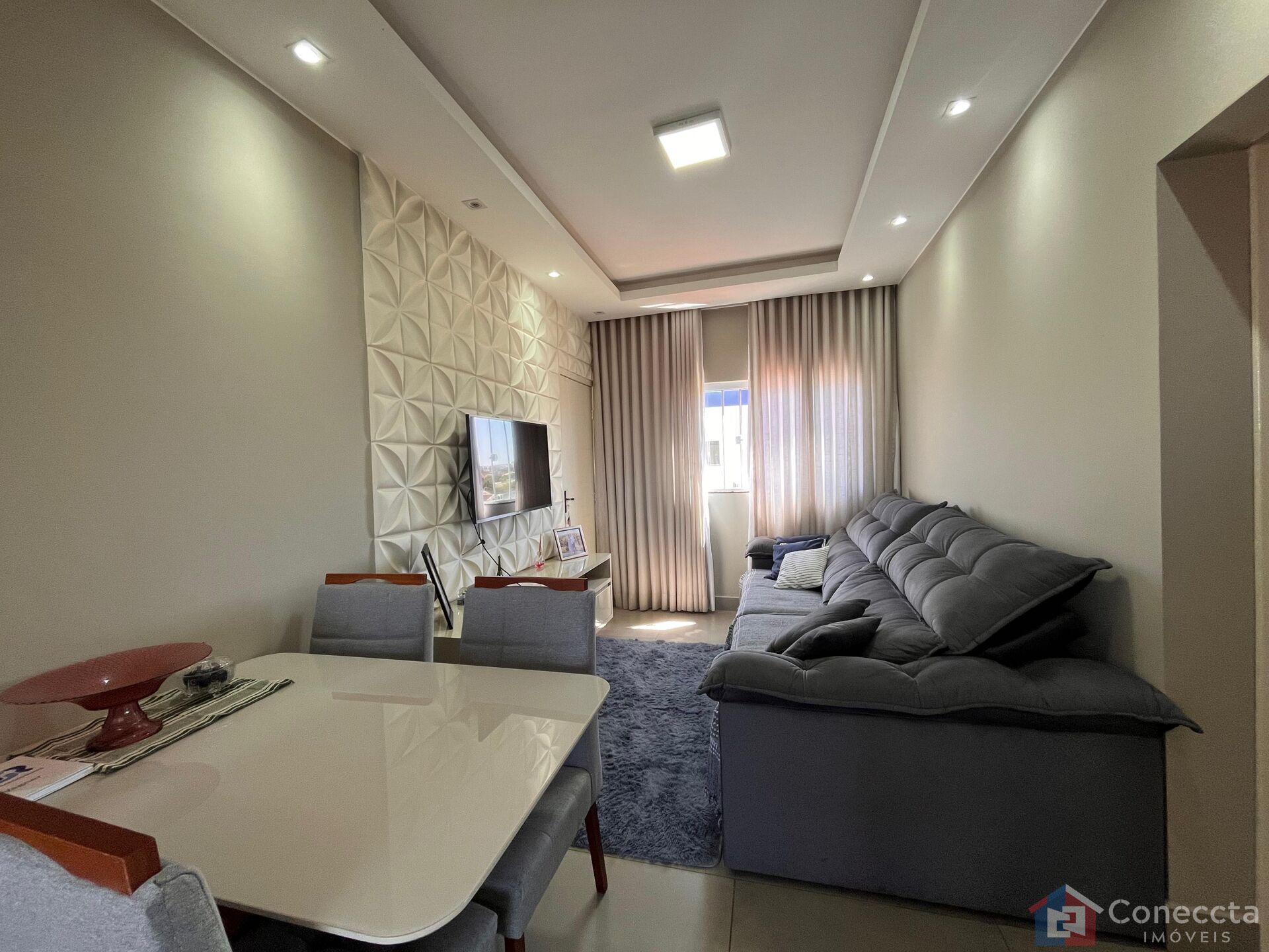 Apartamento à venda com 2 quartos, 62m² - Foto 1