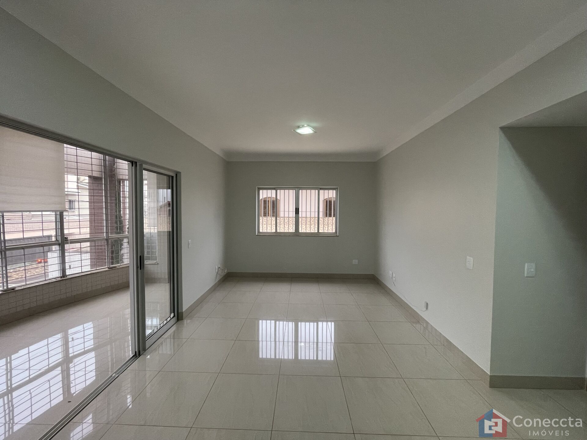 Apartamento à venda com 3 quartos, 134m² - Foto 1