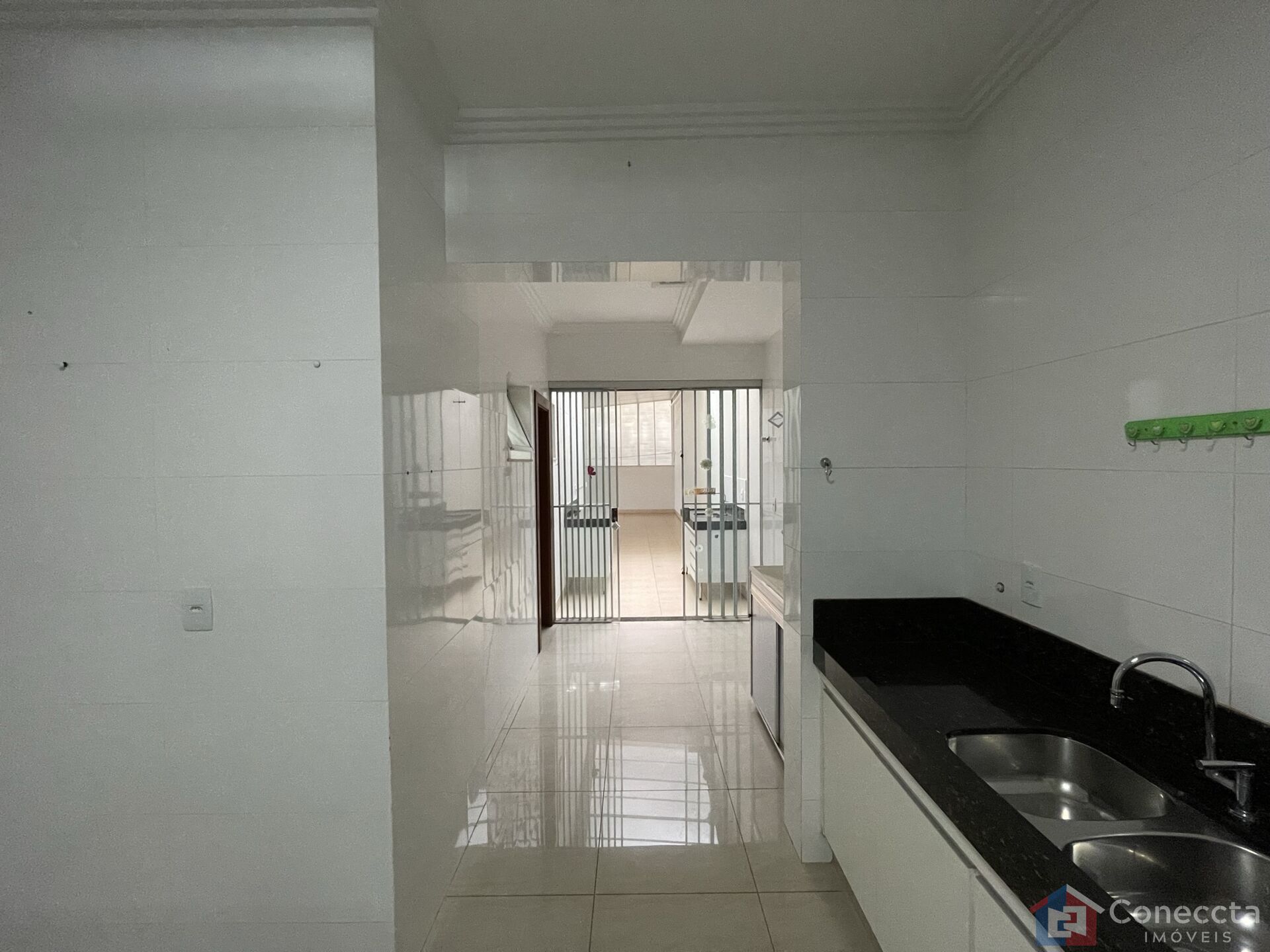 Apartamento à venda com 3 quartos, 134m² - Foto 9