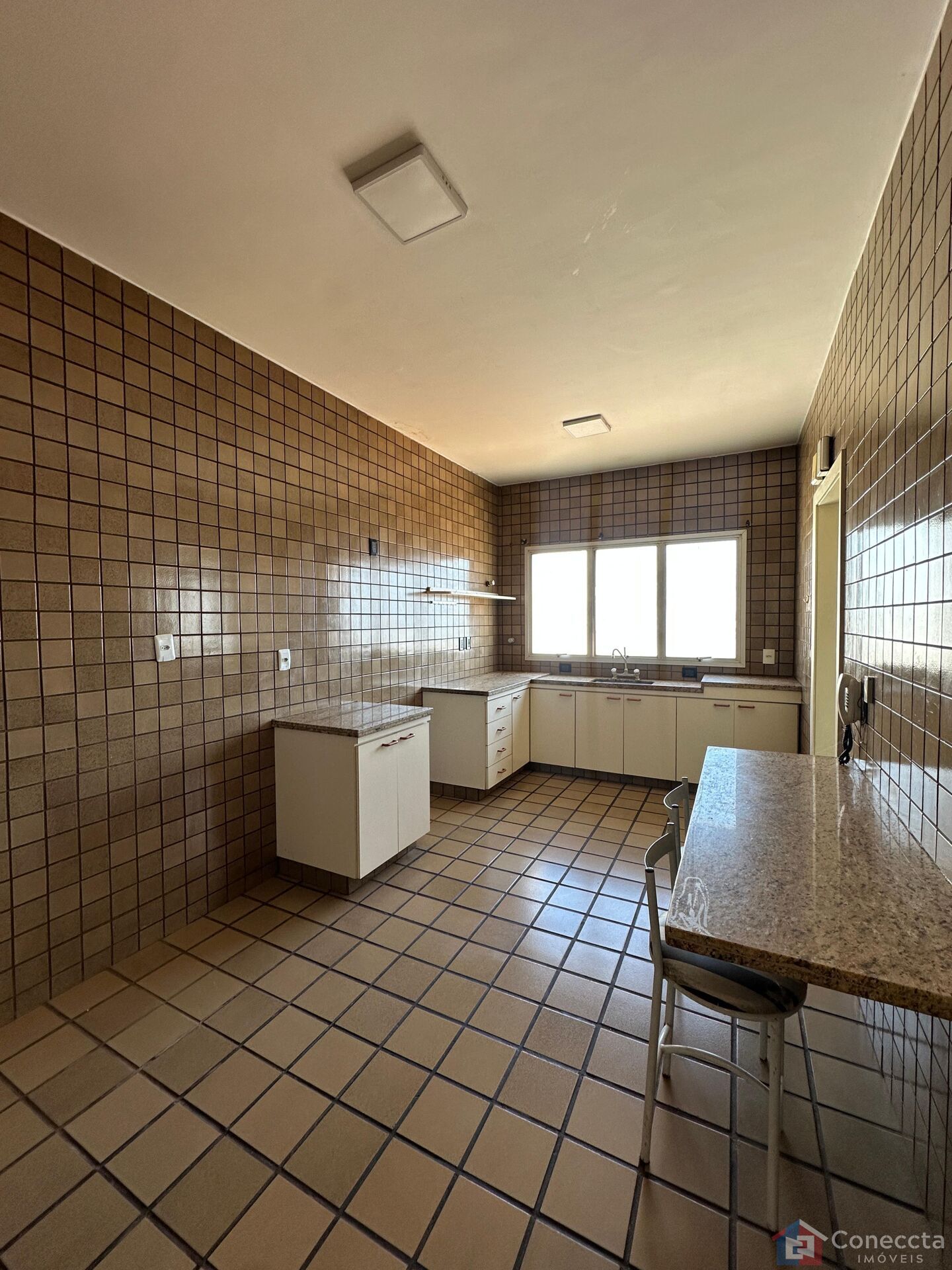Apartamento à venda com 3 quartos, 140m² - Foto 7