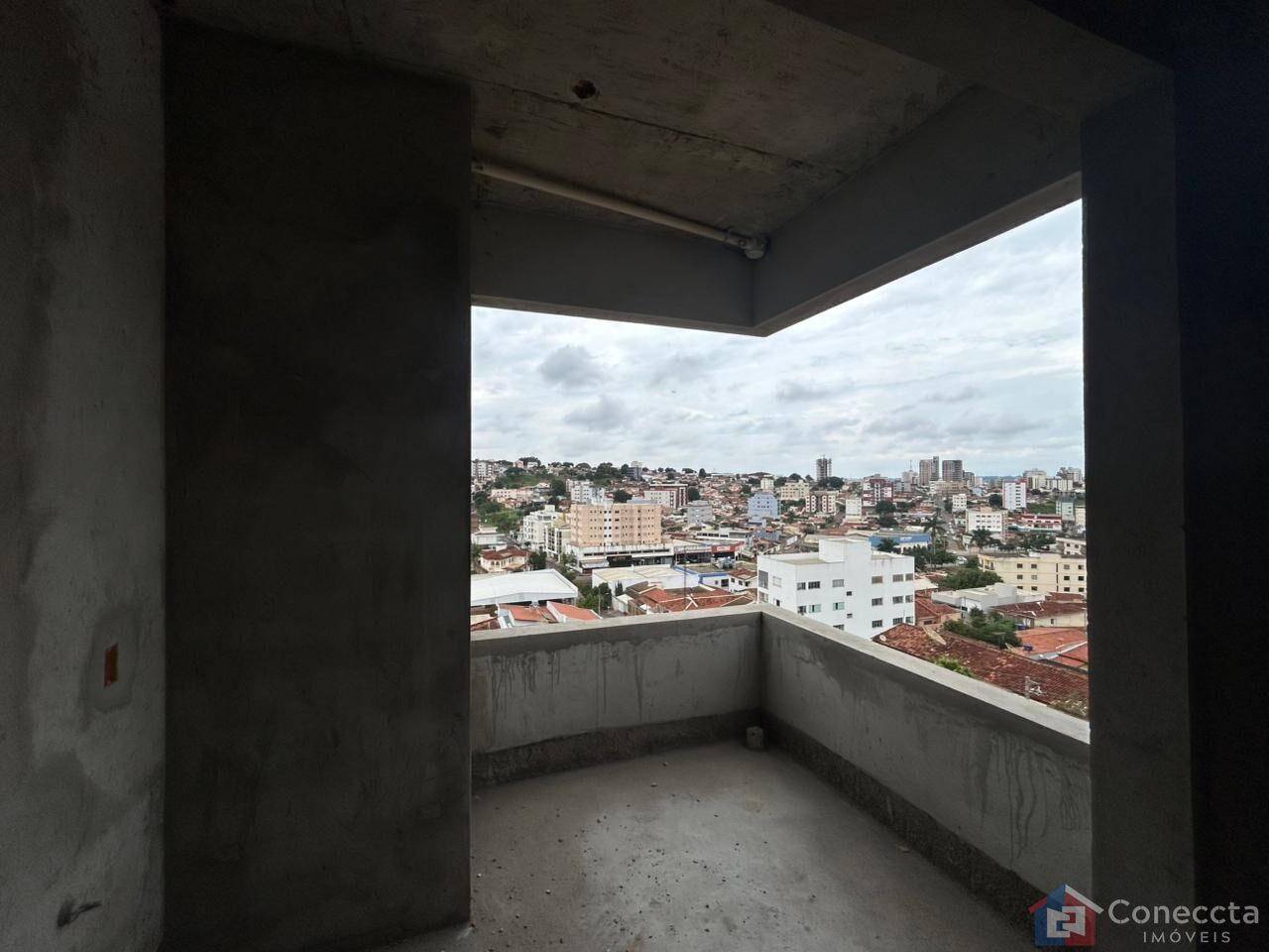 Apartamento à venda com 3 quartos, 115m² - Foto 2