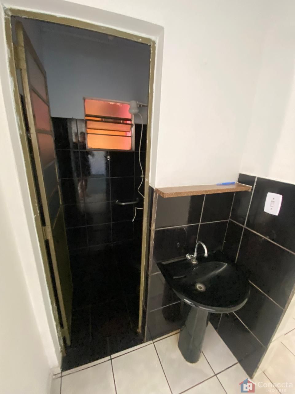 Casa à venda com 2 quartos, 30m² - Foto 15