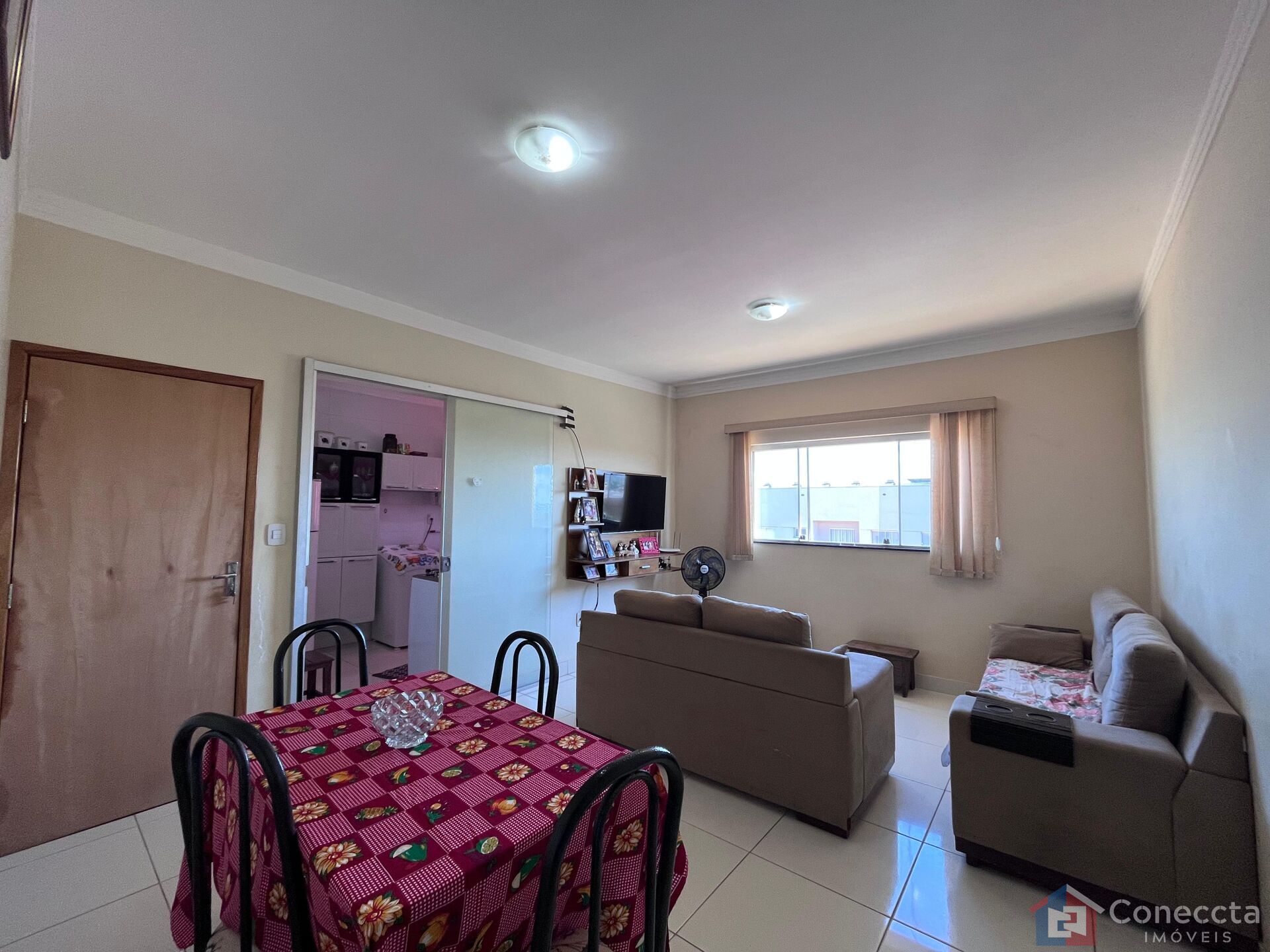 Apartamento à venda com 3 quartos, 68m² - Foto 2