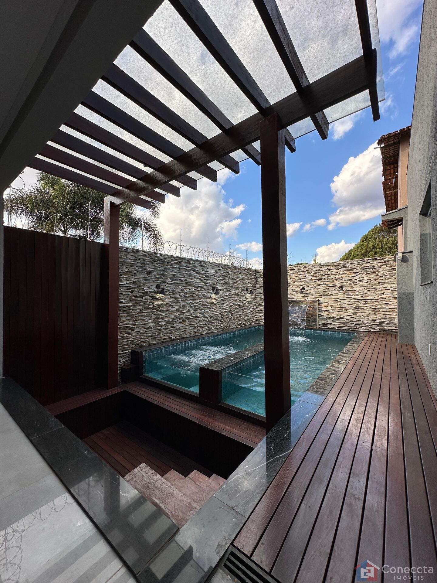 Casa à venda com 3 quartos, 326m² - Foto 15