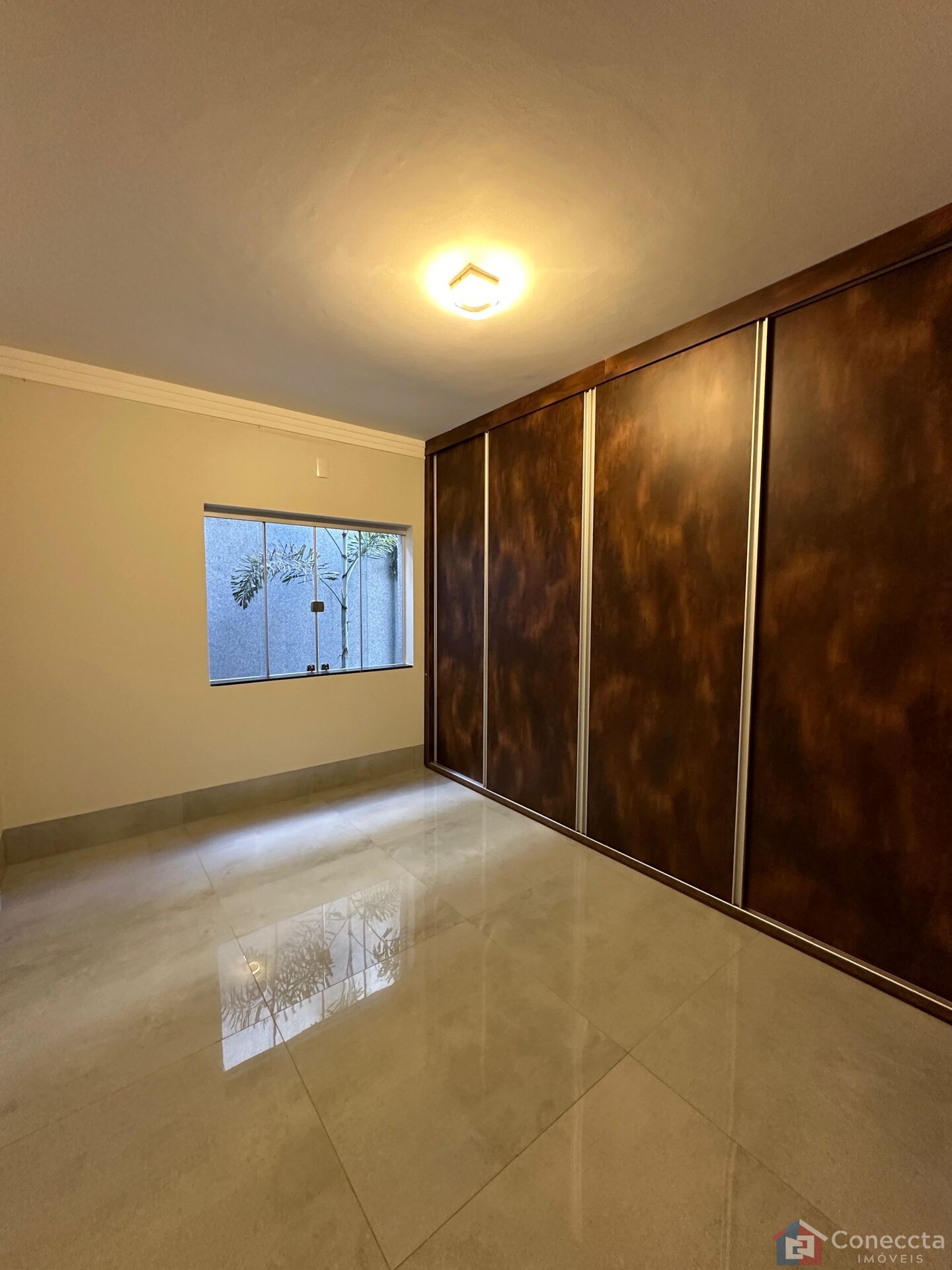 Casa à venda com 3 quartos, 326m² - Foto 9