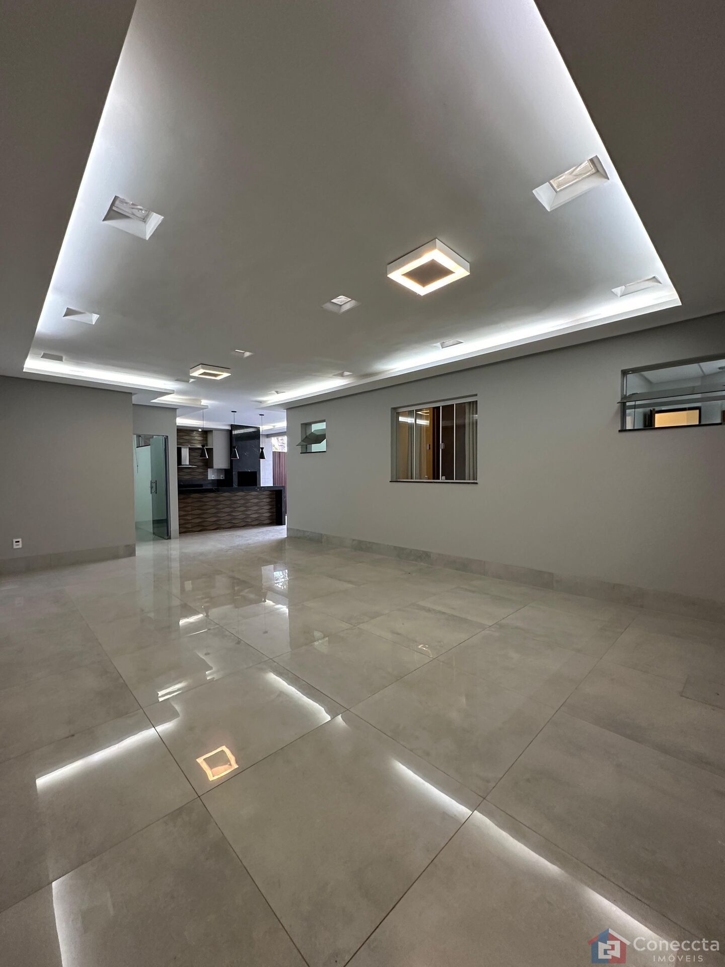 Casa à venda com 3 quartos, 326m² - Foto 20